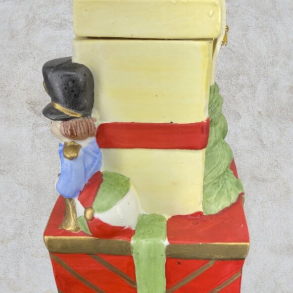 CHRISTMAS GIFT MUSIC BOX -- Vintage, Musical/Movement, Teddy Bear Rises fr. Gift - Picture 7 of 9